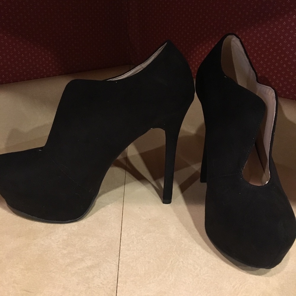Qupid Platform Booties Sz 9